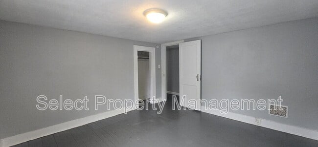 Building Photo - 1726 Tecumseh St