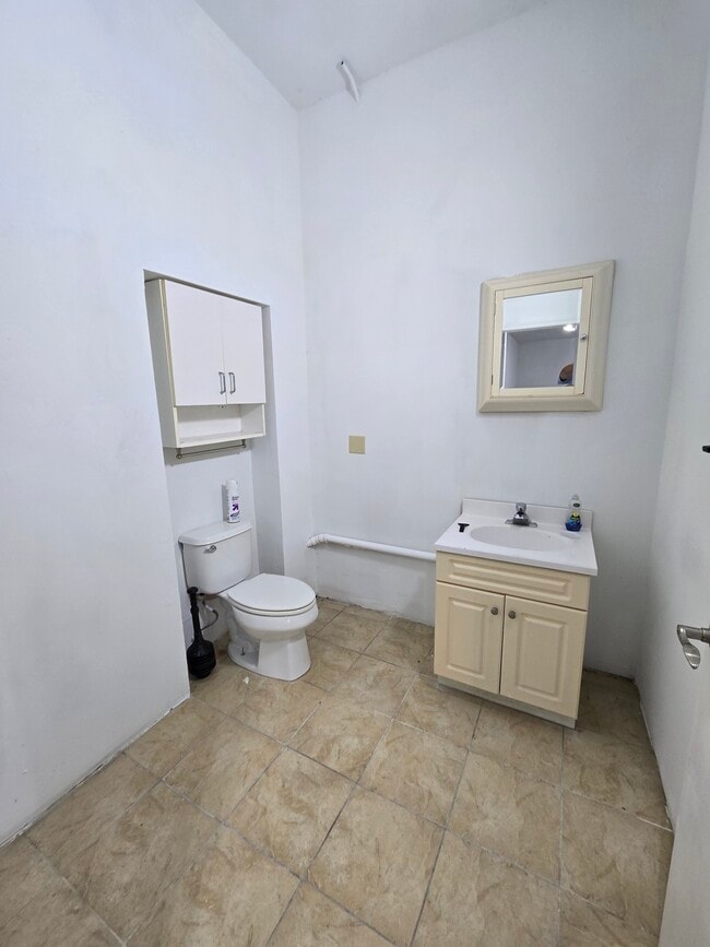 Building Photo - 4720 Deans Bridge Rd