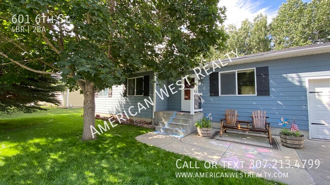 Primary Photo - 601 6th St