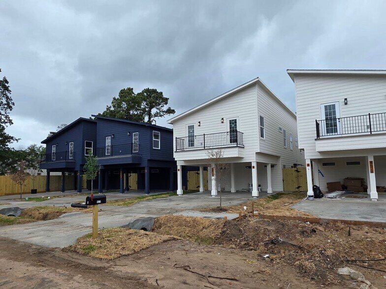 Building Photo - 8306 De Priest St
