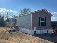 Building Photo - 168 Sides Meadow Dr