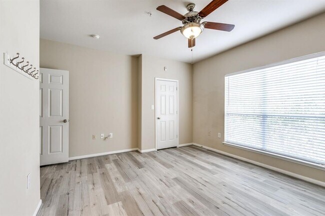 Building Photo - 9200 Westheimer Rd