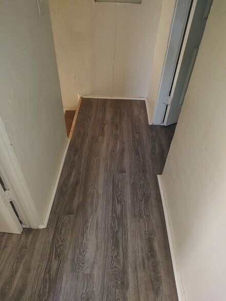 Building Photo - 538 State St