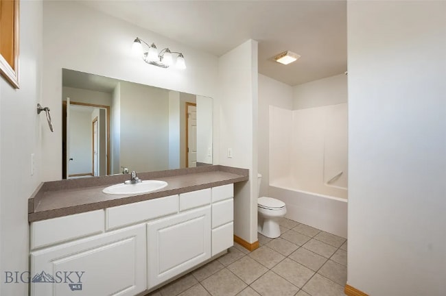 Building Photo - 2938 Warbler Way