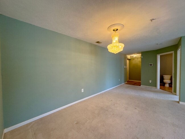 Building Photo - Charming 2 Bedroom/2 Bathroom Condo with In-Unit Laundry in Owings Mills, MD!