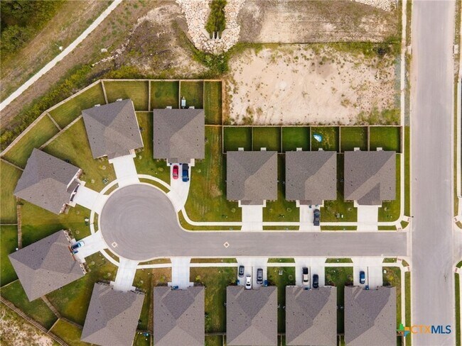 Building Photo - 1218 LEXINGTON Dr