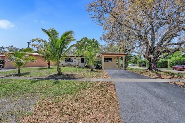 Primary Photo - 2890 SW 9th St