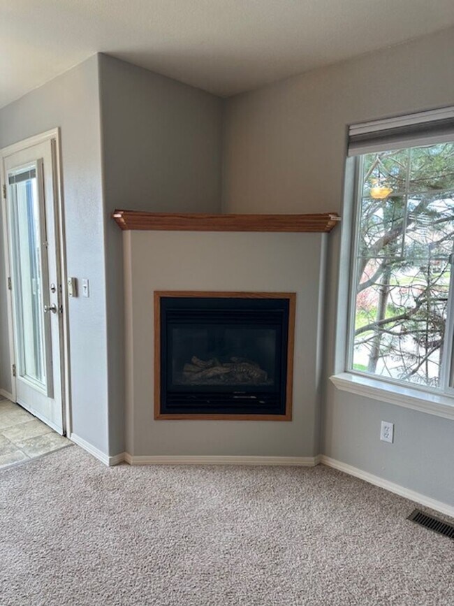 Building Photo - 1120 Longbow Ln