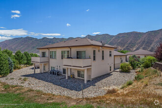 Building Photo - 108 Castle Ridge Dr