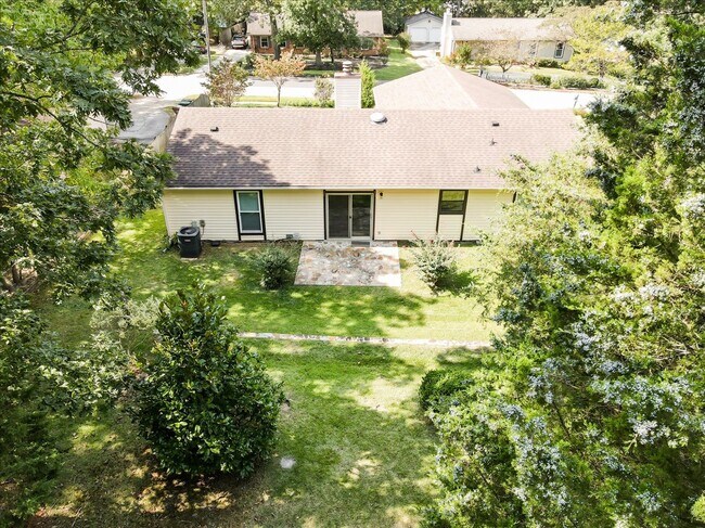 Building Photo - 1607 Burnley Dr