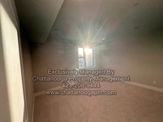 Building Photo - 7175 Gdn Grv Wy