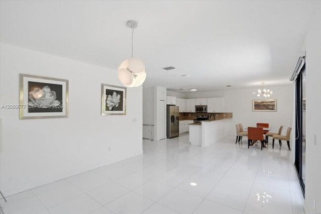 Building Photo - 9777 NW 8th St