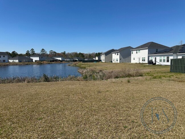 Building Photo - SPRING MOVE-IN SPECIAL: $1000 OFF 1ST MONT...