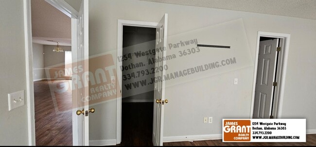 Building Photo - 258 Melrose Ln