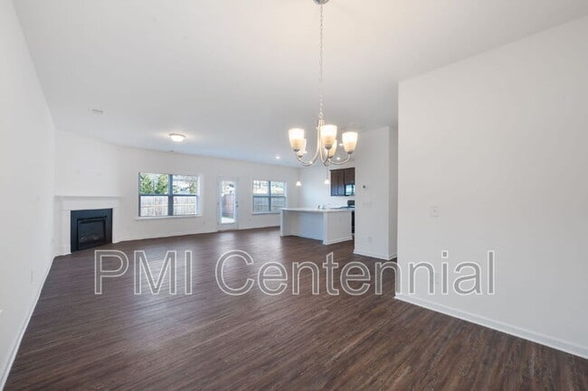 Building Photo - 3834 Clarington Dr