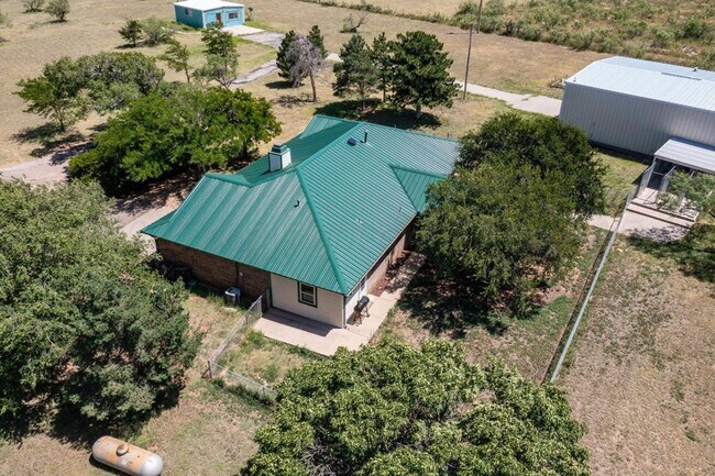 Building Photo - 10401 Arlie Rd
