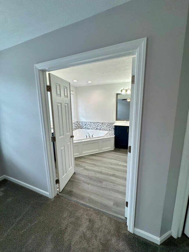 Building Photo - Move-In Ready Wexford Home Featuring Modern Updates and an Attached Two-Car