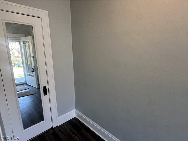 Building Photo - 3342 Desota Ave