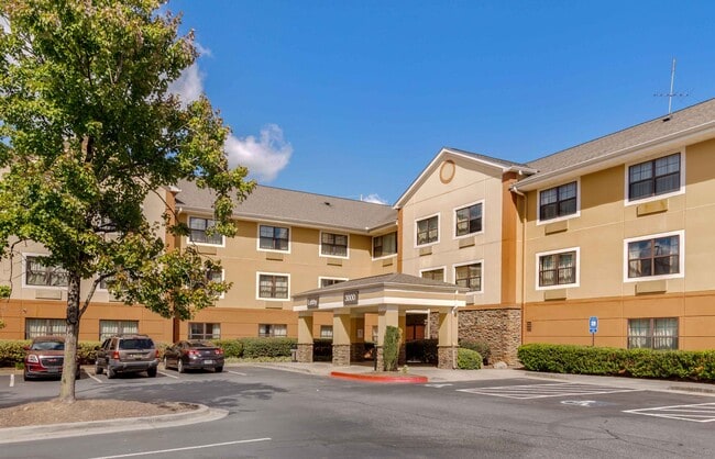 Building Photo - 3000 George Busbee Pkwy NW