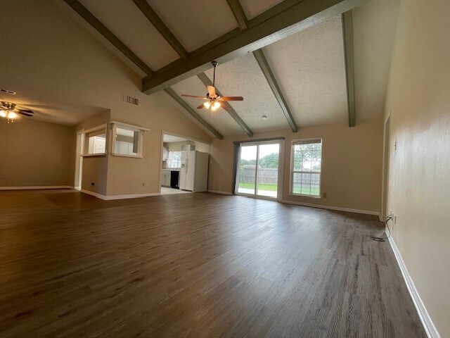Building Photo - 2726 Mesquite Dr