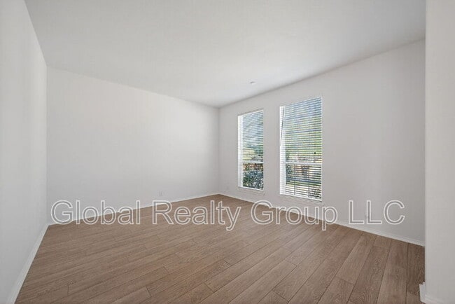 Building Photo - 510 Wildberry Ct