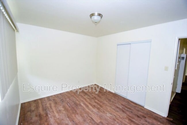 Building Photo - 405 Spruce St