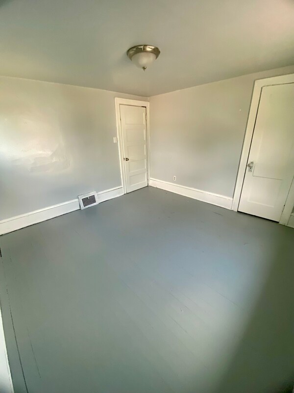 Building Photo - 94 Brighton Dr