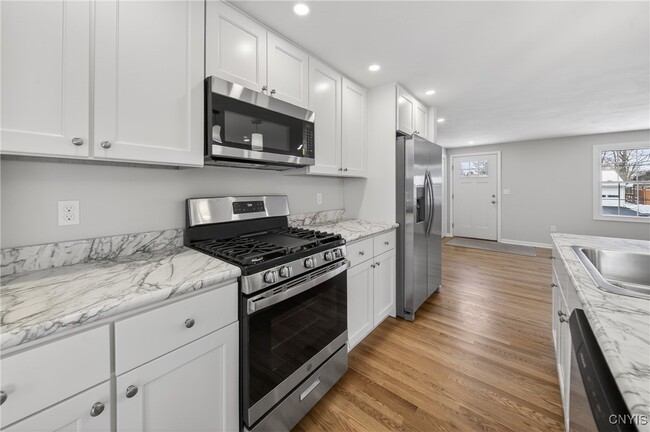 Building Photo - 101 Augusta Dr