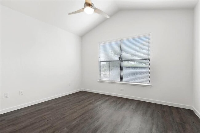 Building Photo - 7512 Delafield Ln