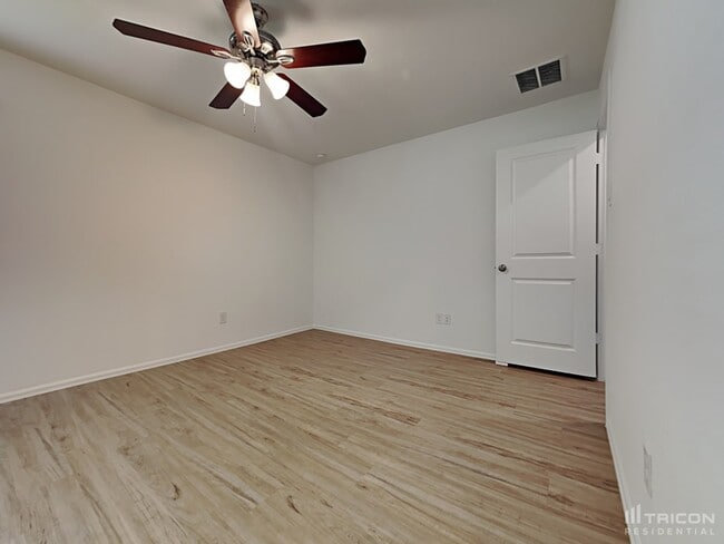 Building Photo - 18622 Rosehill Pr Dr