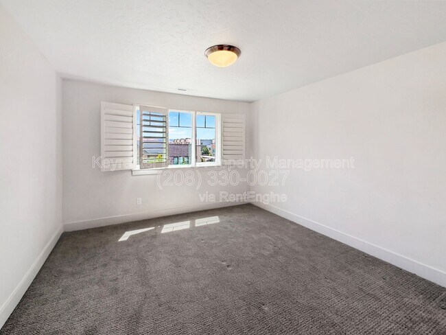 Building Photo - 3033 S Trailwood Way