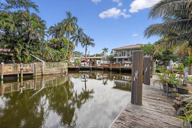 Building Photo - 4540 SW 28th Terrace