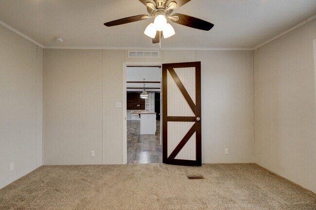 Building Photo - 295 Seays Rd