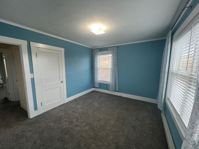 Building Photo - Beautiful views of Mt. Hood!