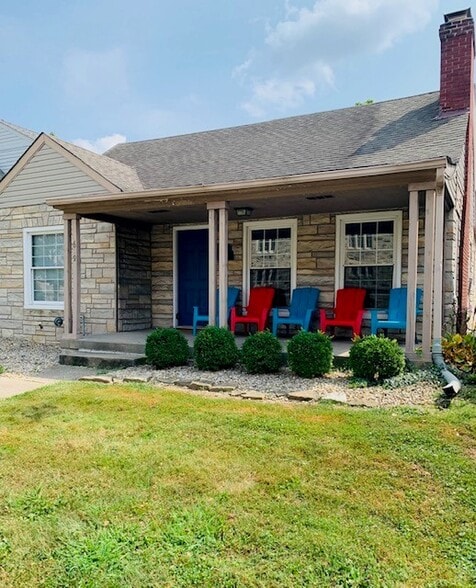 Exterior - 619 W 44th St