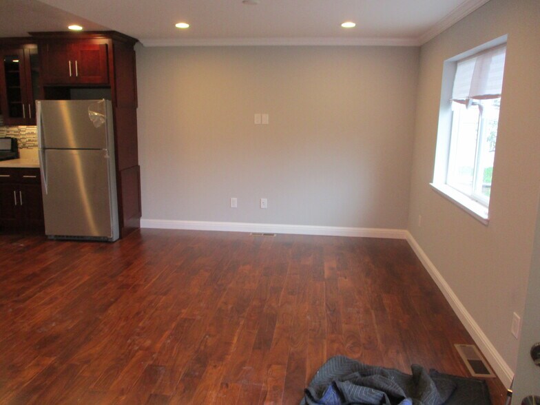 Building Photo - 1472 Hervey Ln