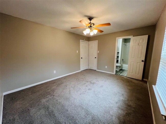 Building Photo - 5344 Tallowpine Terrace