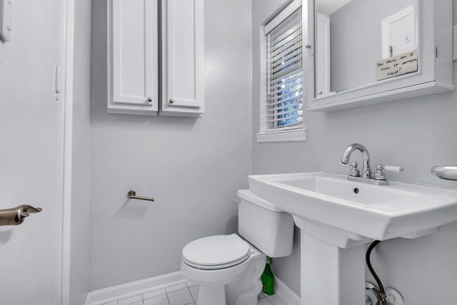 Building Photo - 1130 Wheaton St