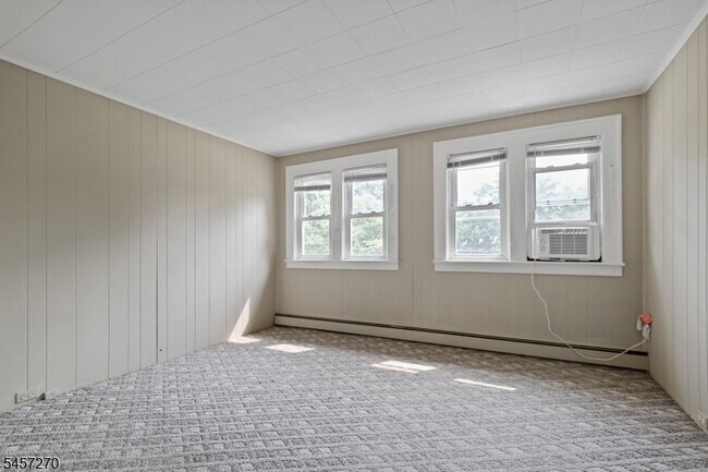 Building Photo - 124 Weinmanns Blvd