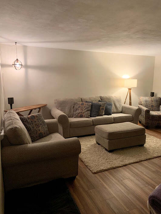 Building Photo - 1285 Green Acres Ln