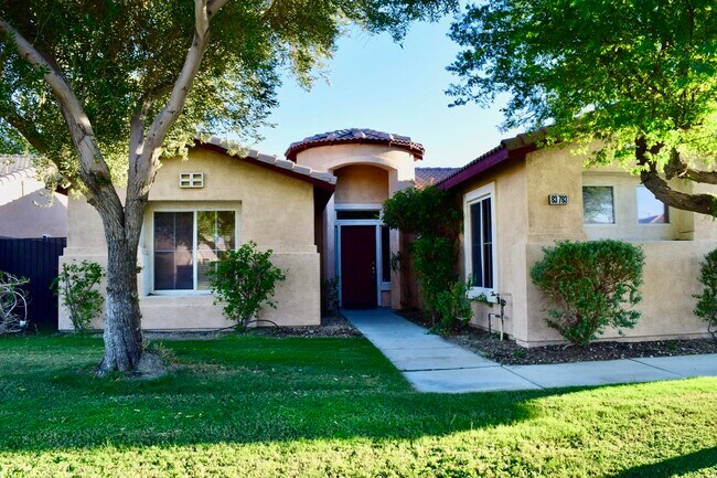 Primary Photo - 83793 Pacifica Sur