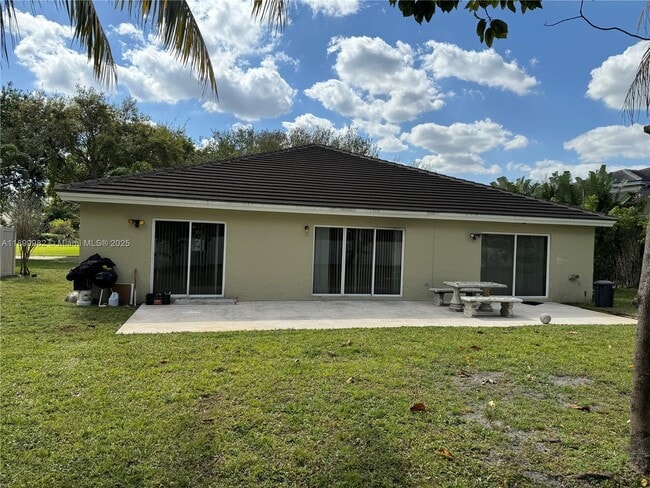 Building Photo - 9095 SW 20th St