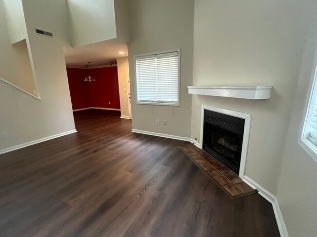 Building Photo - 1002 Parkaire Crossing