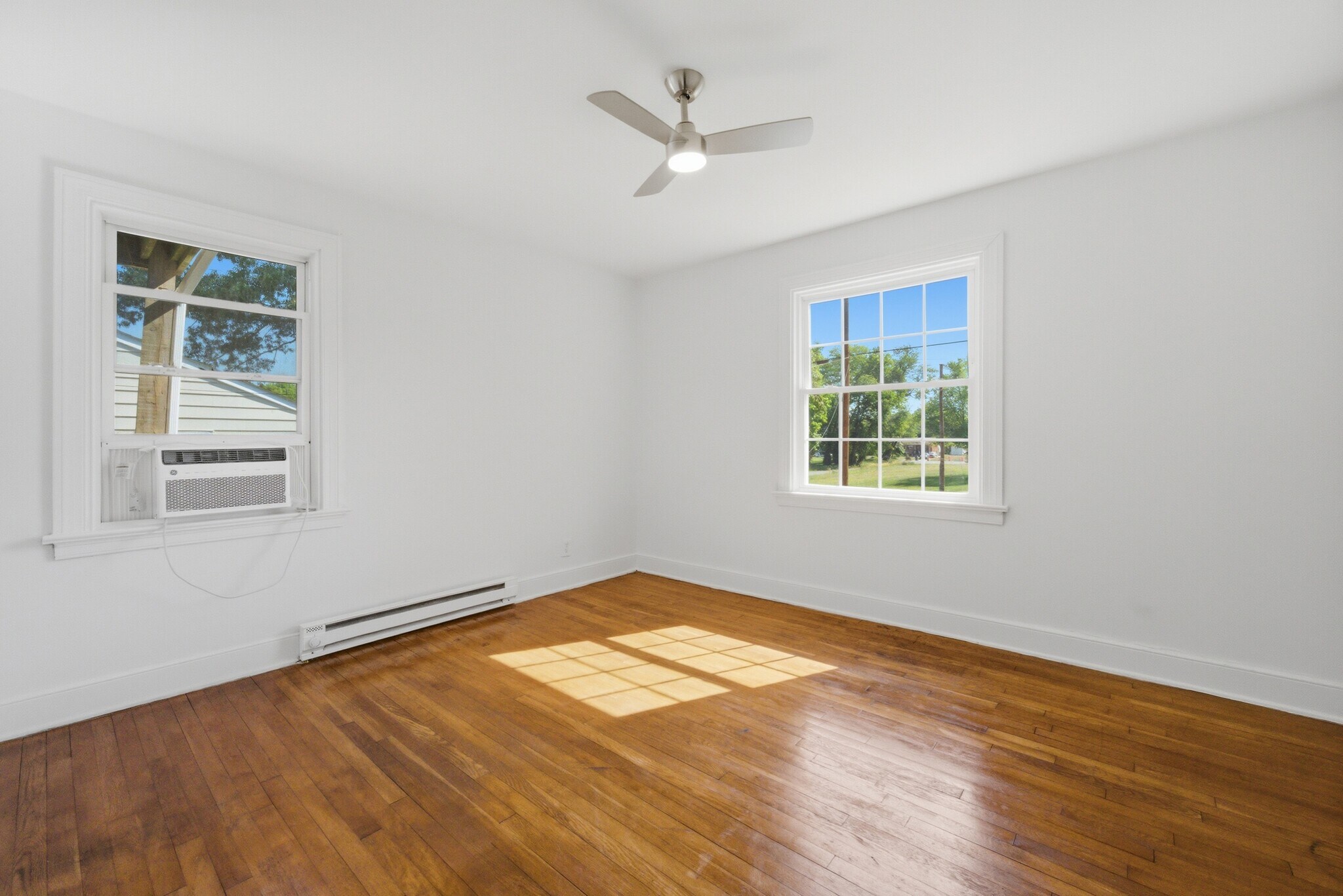 Building Photo - 302 Marlin Dr