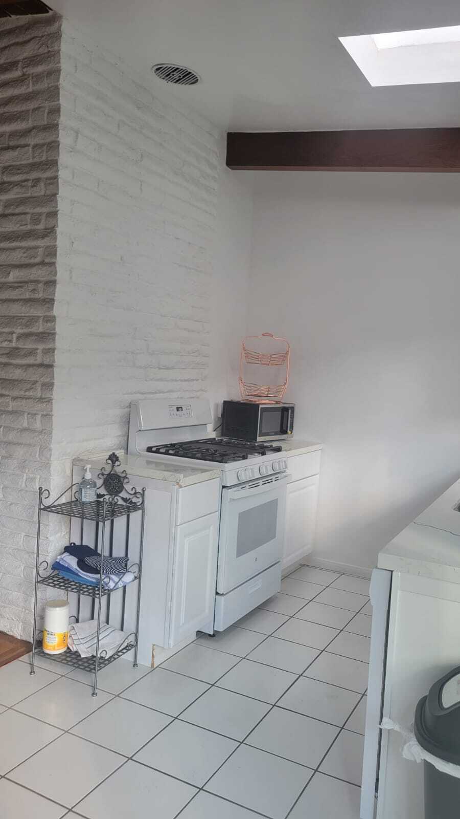 Building Photo - 1430 Manhattan Beach Blvd