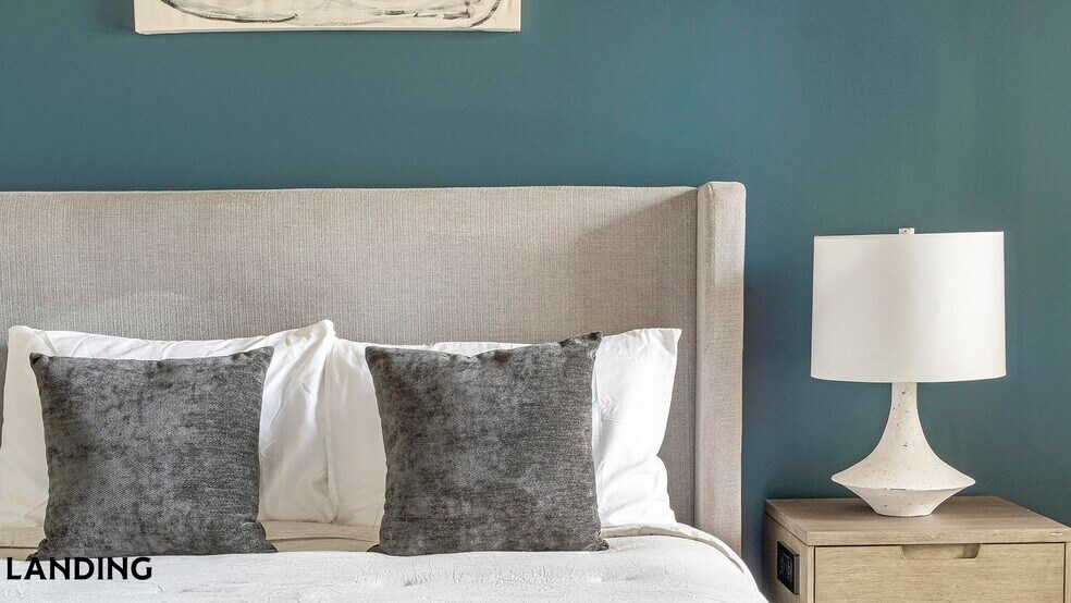 Building Photo - 1880 Maple Dr NW