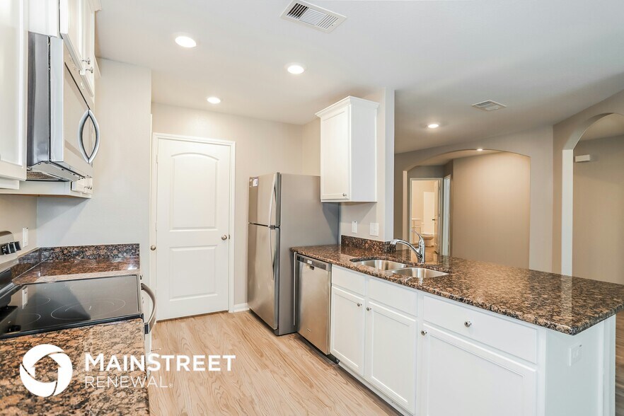 Building Photo - 26123 Hals Dr