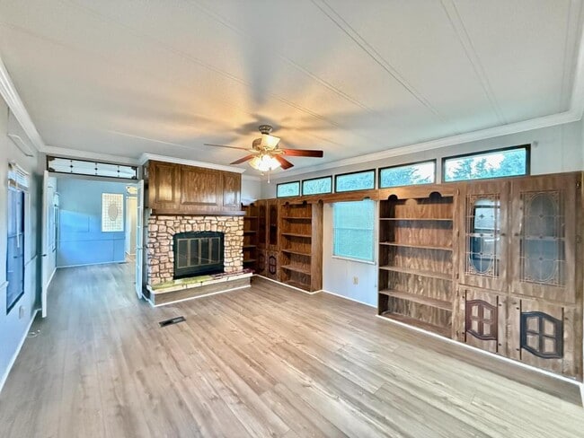 Building Photo - 965 Weems Chapel Rd