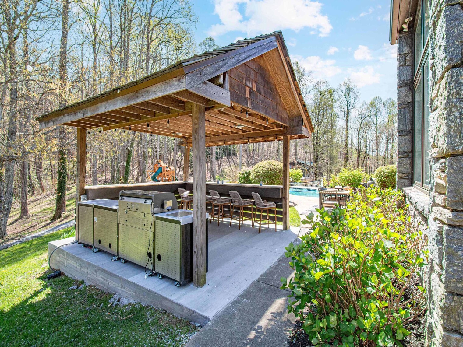 Building Photo - 22 Vineyard Hill Dr