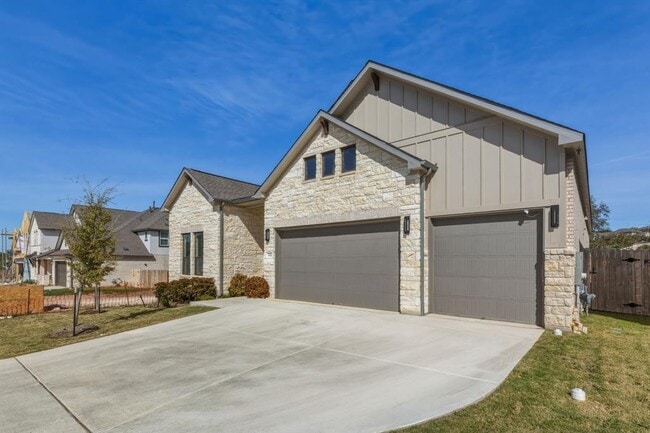 Building Photo - 2941 Delaware St